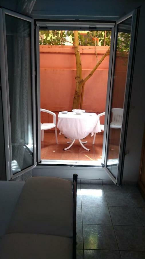 Lazarus Apartments Μονεμβασιά Εξωτερικό φωτογραφία